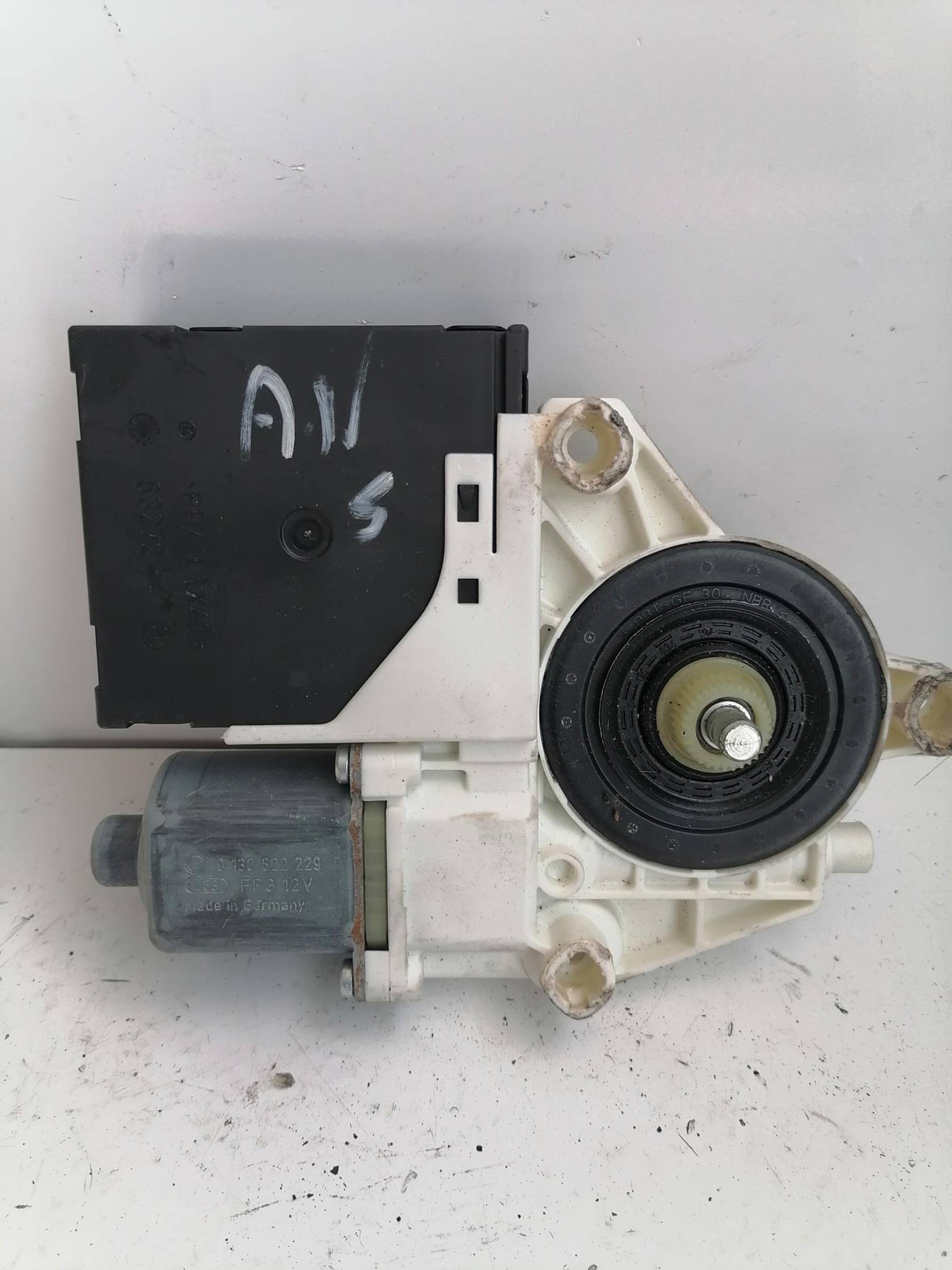 Serratura porta ant. sx.